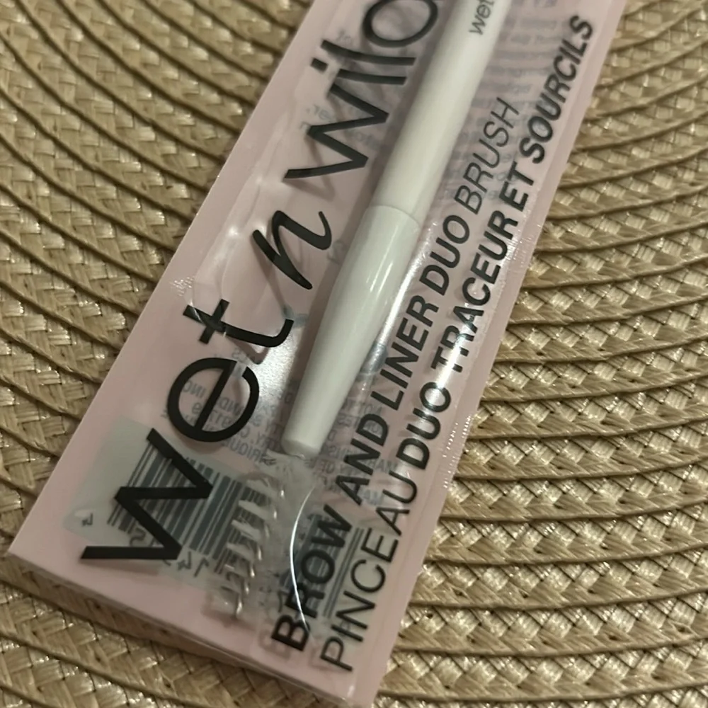 Wet n Wild Brow and Liner Duo Brush